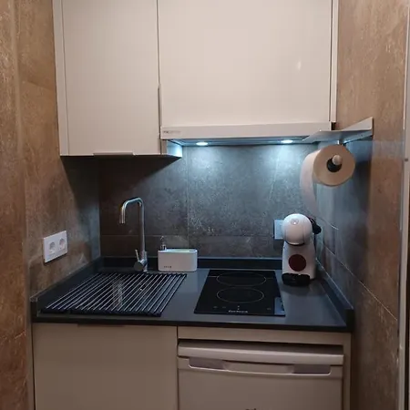 Acogedor Junto A Calle Betis, Triana-los Remedios * Sevilla