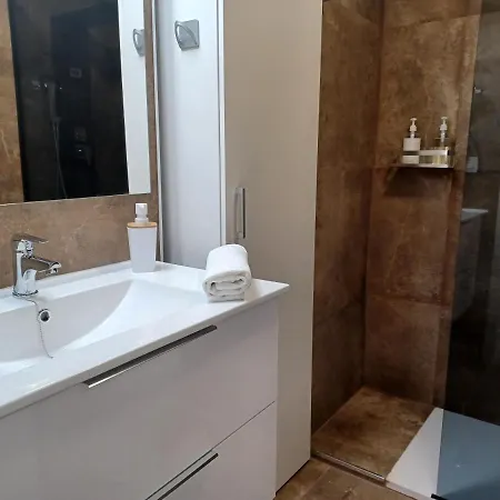 Acogedor Junto A Calle Betis, Triana-los Remedios Apartman *